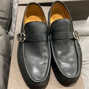 Authentic mens gucci loafers . Size 6.5